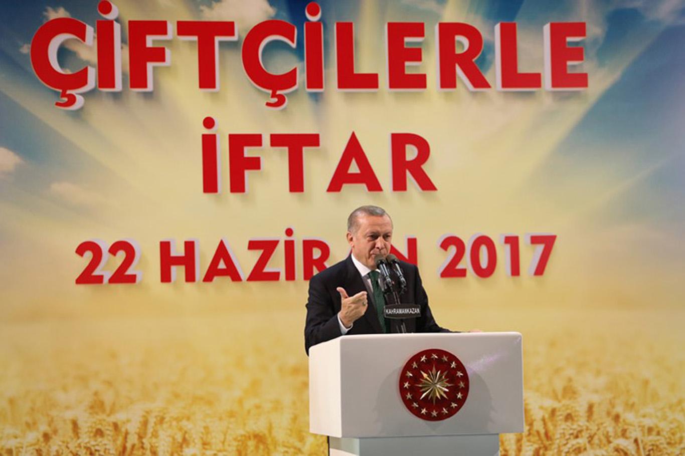 Cumhurbaşkanı Erdoğan'dan CHP'nin "mal varlığı" iddialarına sert tepki Cumhurbaşkanı Erdoğan'dan CHP'nin "mal varlığı" iddialarına sert tepki